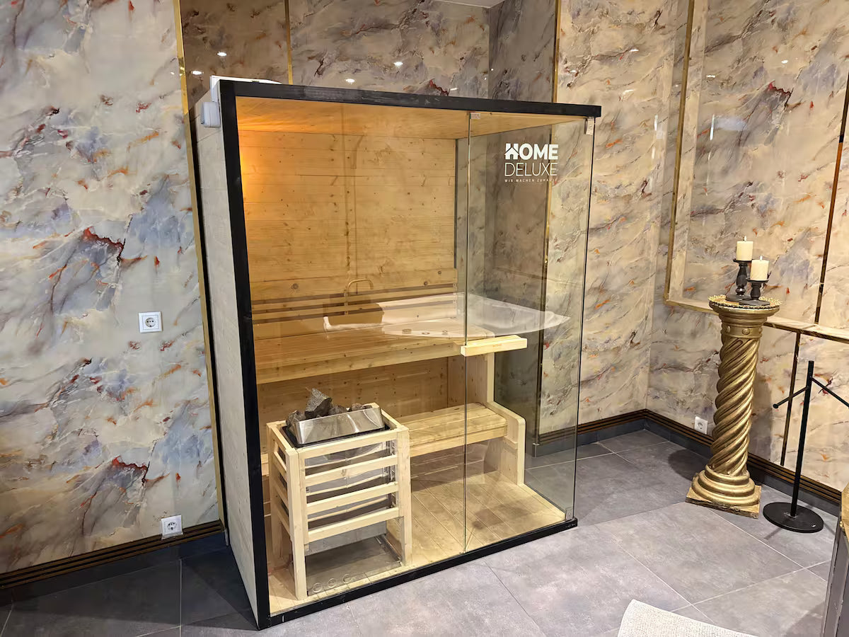 👑 Suite Royale