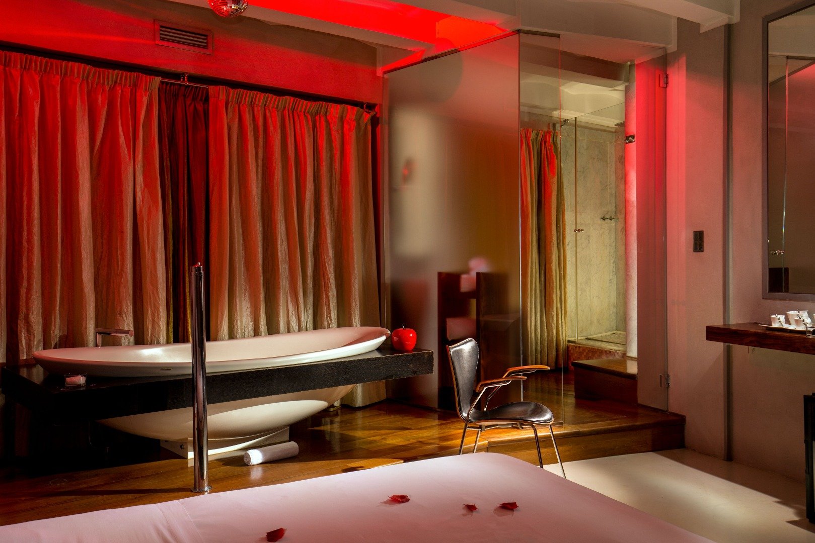 ❤️ Suite Rouge Passion